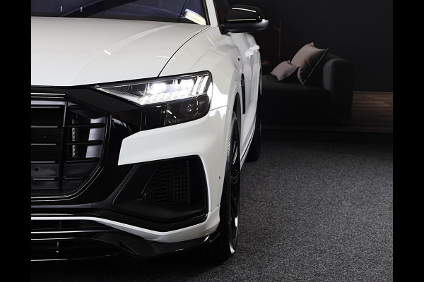 Audi Q8 55 TFSI e Quattro S Line / B & O / Camera / F1 / Cruise Control / Sfeerverlichting / Dig Cockpit / Matrix / Pdc / 23 Inch