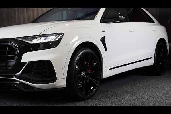 Audi Q8 55 TFSI e Quattro S Line / B & O / Camera / F1 / Cruise Control / Sfeerverlichting / Dig Cockpit / Matrix / Pdc / 23 Inch