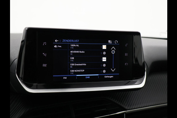 Peugeot 2008 1.2 PURETECH BLEU VERTIGO + LED | APPLE CARPLAY | ANDROID AUTO | DEALER ONDERHOUDEN