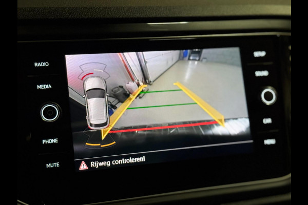 Volkswagen T-Roc 2.0 TSI 4Motion 3X R-LINE | PANO | VIRTUAL | CAMERA