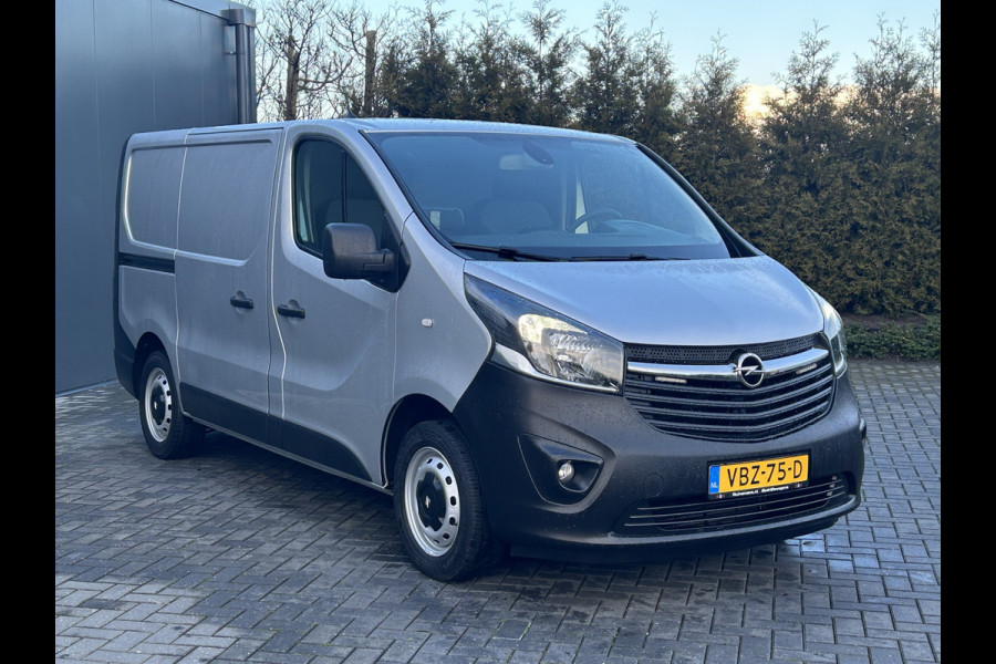 Opel Vivaro 1.6 CDTI 126 PK / L1H1 / 1e EIG. / TREKHAAK / AIRCO / CRUISE / NAVI / CAMERA / BLUETOOTH