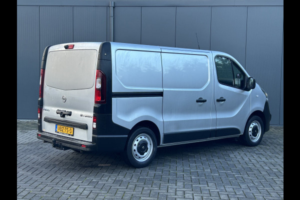 Opel Vivaro 1.6 CDTI 126 PK / L1H1 / 1e EIG. / TREKHAAK / AIRCO / CRUISE / NAVI / CAMERA / BLUETOOTH