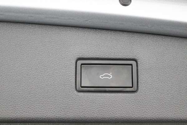 Volkswagen Tiguan Allspace 1.5 TSI R*AUTOM*ECC*ACC*NAVI*HAAK*CAM*CARPLAY*PANO