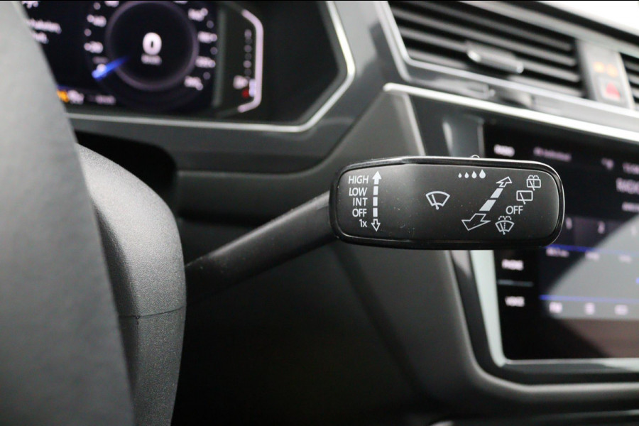 Volkswagen Tiguan Allspace 1.5 TSI R*AUTOM*ECC*ACC*NAVI*HAAK*CAM*CARPLAY*PANO