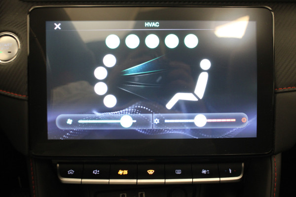 MG ZS 1.0 Luxury |Pano|Navi|Stoelverwarming|