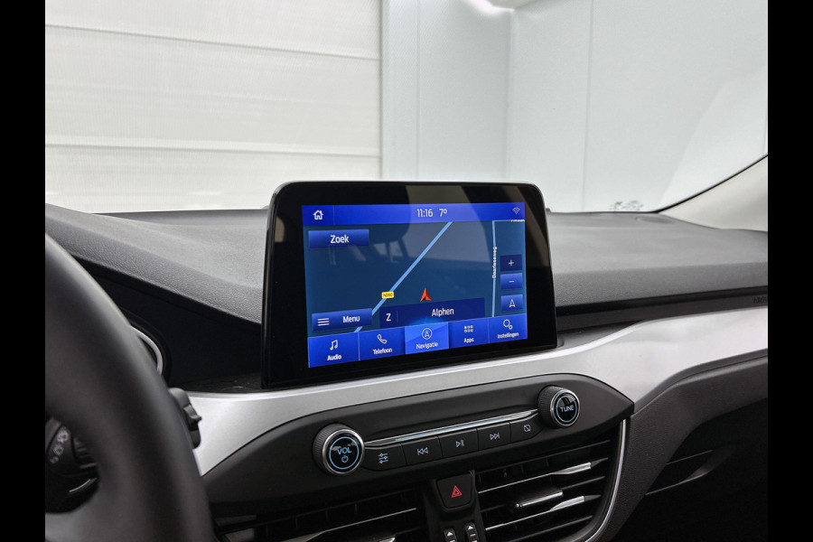 Ford Focus 1.0 EcoBoost Hybrid Trend Edition Business (NAVIGATIE, CAMERA, STRUUR-/STOELVERWARMING, 1e EIGENAAR, GOED ONDERHOUDEN)