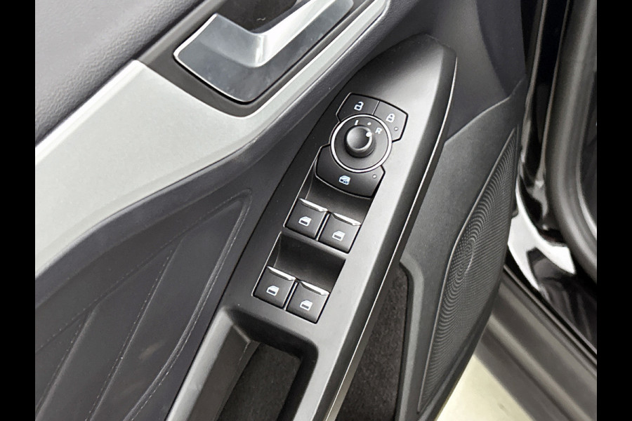 Ford Focus 1.0 EcoBoost Hybrid Trend Edition Business (NAVIGATIE, CAMERA, STRUUR-/STOELVERWARMING, 1e EIGENAAR, GOED ONDERHOUDEN)