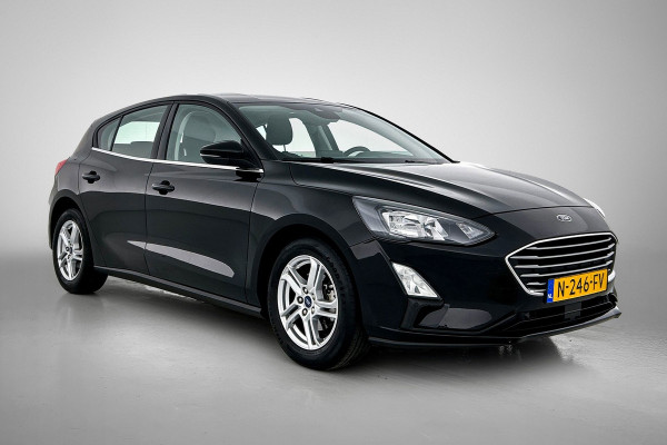 Ford Focus 1.0 EcoBoost Hybrid Trend Edition Business (NAVIGATIE, CAMERA, STRUUR-/STOELVERWARMING, 1e EIGENAAR, GOED ONDERHOUDEN)