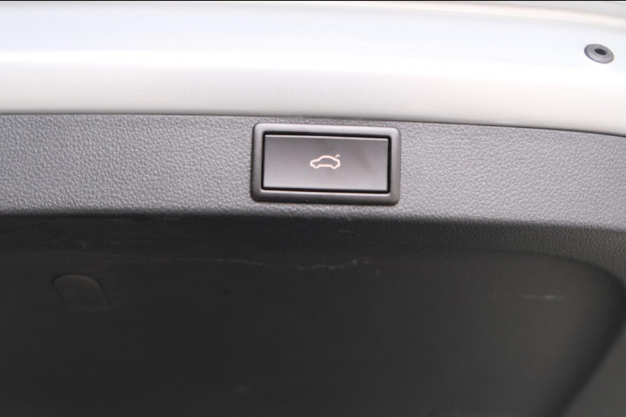 Škoda Octavia Combi 1.5 TSI First Edition - N.A.P. Airco, Cruise, PDC, Navi, Trekhaak.