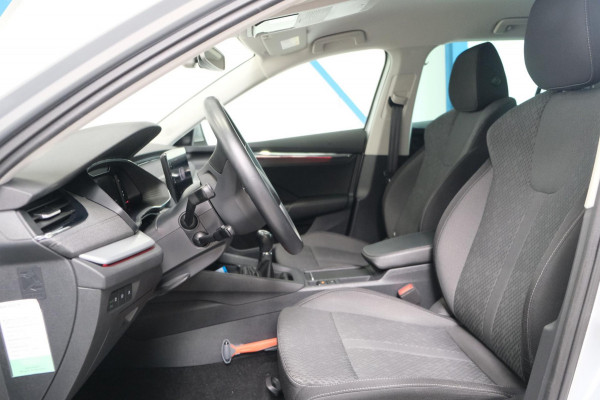 Škoda Octavia Combi 1.5 TSI First Edition - N.A.P. Airco, Cruise, PDC, Navi, Trekhaak.