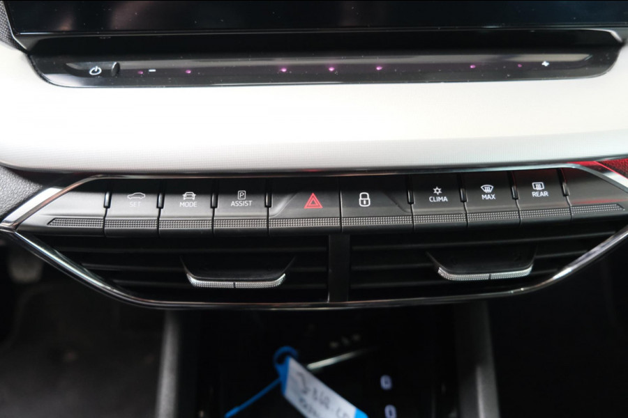 Škoda Octavia Combi 1.5 TSI First Edition - N.A.P. Airco, Cruise, PDC, Navi, Trekhaak.