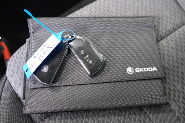 Škoda Octavia Combi 1.5 TSI First Edition - N.A.P. Airco, Cruise, PDC, Navi, Trekhaak.