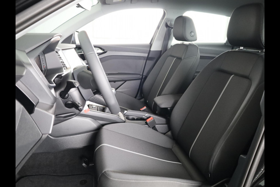 Audi A1 Sportback 25 TFSI Advanced edition 95pk | Parkeerhulp plus | Automatische airco | Navigatie via App | 17 inch lichtmetalen velgen | Dak in contrast kleur