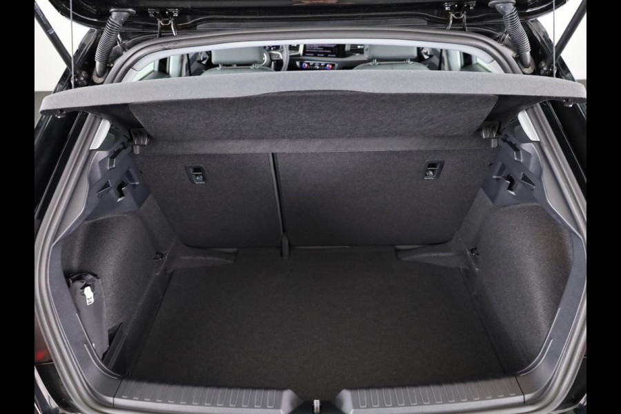 Audi A1 Sportback 25 TFSI Advanced edition 95pk | Parkeerhulp plus | Automatische airco | Navigatie via App | 17 inch lichtmetalen velgen | Dak in contrast kleur