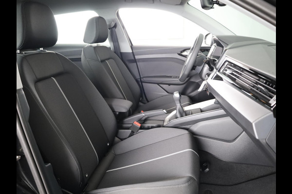 Audi A1 Sportback 25 TFSI Advanced edition 95pk | Parkeerhulp plus | Automatische airco | Navigatie via App | 17 inch lichtmetalen velgen | Dak in contrast kleur