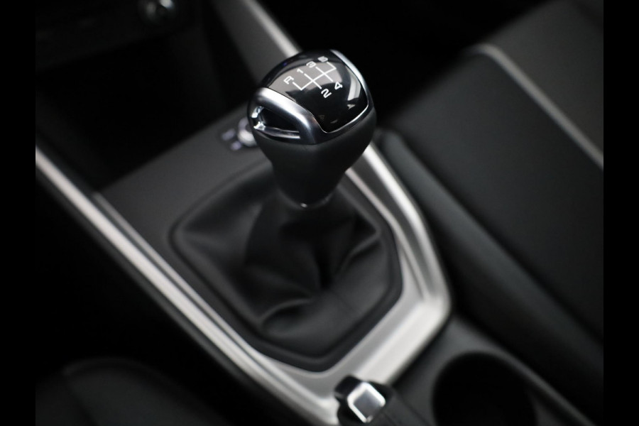 Audi A1 Sportback 25 TFSI Advanced edition 95pk | Parkeerhulp plus | Automatische airco | Navigatie via App | 17 inch lichtmetalen velgen | Dak in contrast kleur