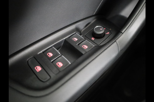 Audi A1 Sportback 25 TFSI Advanced edition 95pk | Parkeerhulp plus | Automatische airco | Navigatie via App | 17 inch lichtmetalen velgen | Dak in contrast kleur