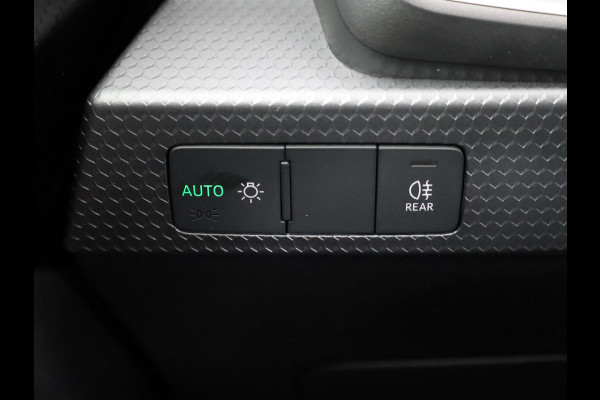 Audi A1 Sportback 25 TFSI Advanced edition 95pk | Parkeerhulp plus | Automatische airco | Navigatie via App | 17 inch lichtmetalen velgen | Dak in contrast kleur