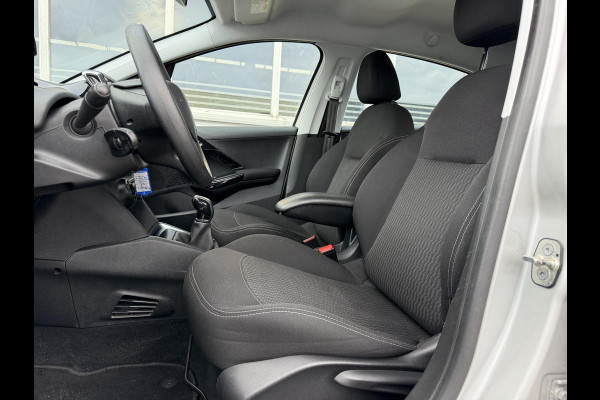 Peugeot 208 1.2 PureTech Blue Lion Navi,Airco,Cruise,PDC,Distributie riem v.v. in 2025,Apple Carplay,Weinig KM,N.A.P,APK tot 09-2026