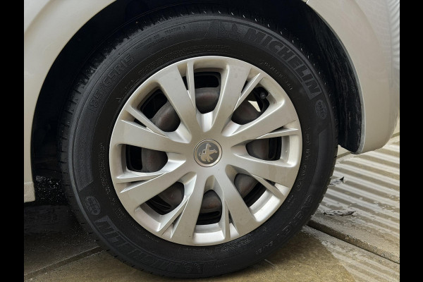 Peugeot 208 1.2 PureTech Blue Lion Navi,Airco,Cruise,PDC,Distributie riem v.v. in 2025,Apple Carplay,Weinig KM,N.A.P,APK tot 09-2026