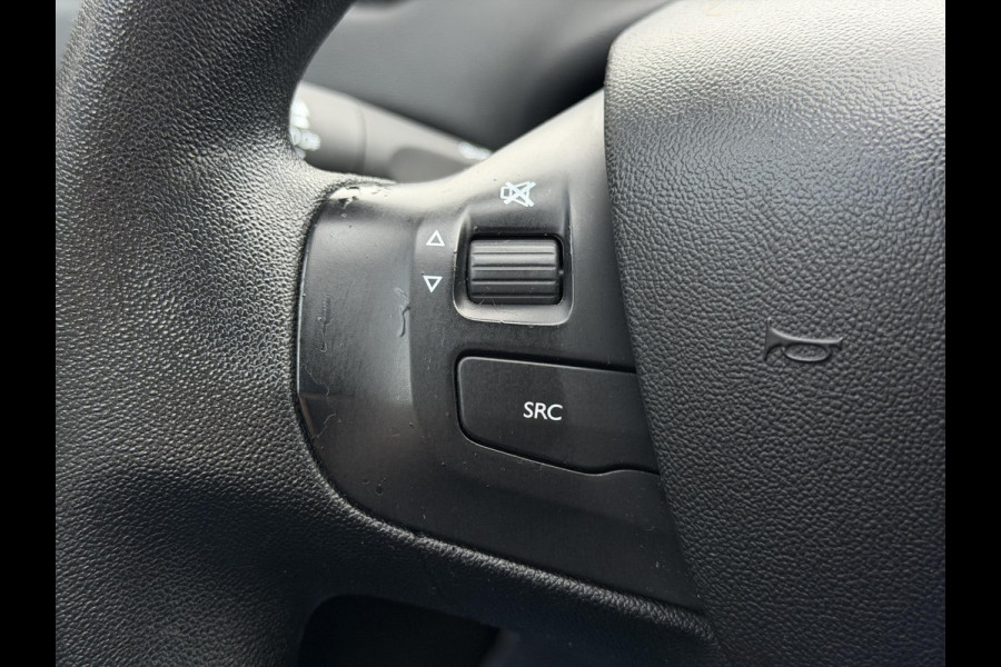 Peugeot 208 1.2 PureTech Blue Lion Navi,Airco,Cruise,PDC,Distributie riem v.v. in 2025,Apple Carplay,Weinig KM,N.A.P,APK tot 09-2026