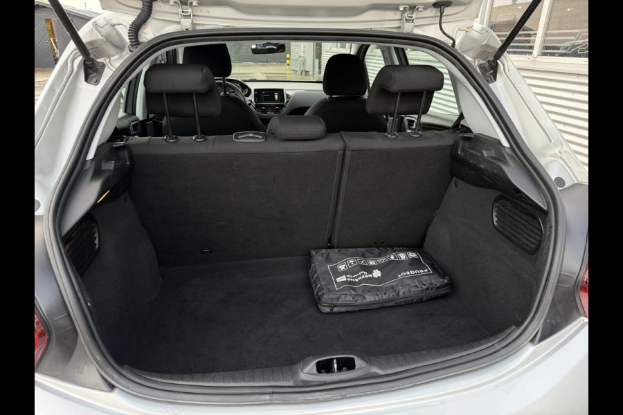 Peugeot 208 1.2 PureTech Blue Lion Navi,Airco,Cruise,PDC,Distributie riem v.v. in 2025,Apple Carplay,Weinig KM,N.A.P,APK tot 09-2026