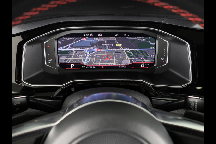 Volkswagen Polo 2.0 TSI GTI 200PK | Automaat (DSG) | Panoramadak | Camera | Beats audio | Keyless entry | Digitaal dashboard | 18 Inch | Led