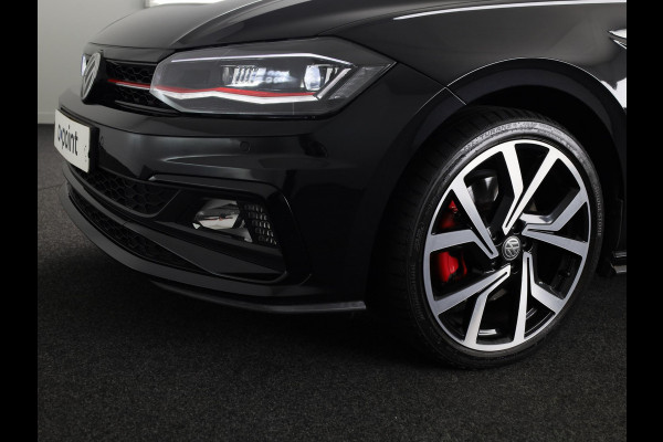 Volkswagen Polo 2.0 TSI GTI 200PK | Automaat (DSG) | Panoramadak | Camera | Beats audio | Keyless entry | Digitaal dashboard | 18 Inch | Led