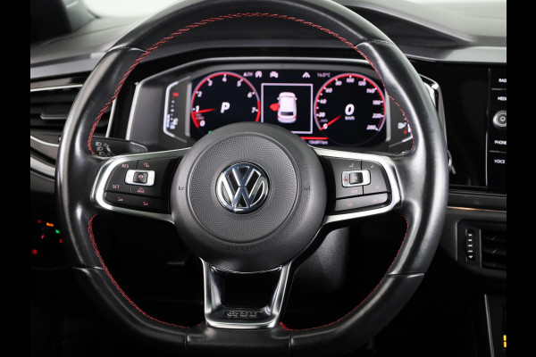 Volkswagen Polo 2.0 TSI GTI 200PK | Automaat (DSG) | Panoramadak | Camera | Beats audio | Keyless entry | Digitaal dashboard | 18 Inch | Led