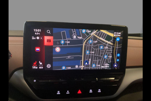 Volkswagen ID.5 Pro 77 kWh | Stoel- en stuurwielverwarming | Achteruitrijcamera | 20 inch velgen | Getint glas | Navigatie