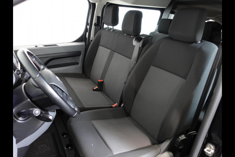 Opel Vivaro 102pk L3H1 Edition Dubbele Cabine 6persoons Navigatie Trekhaak Airco Cruise control