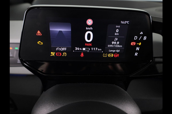 Volkswagen ID.3 First Max 58 kWh 204 pk | Navigatie | Panoramadak | Trekhaak (afneembaar) | Parkeersensoren | Achteruitrijcamera | Stoelverwarming |