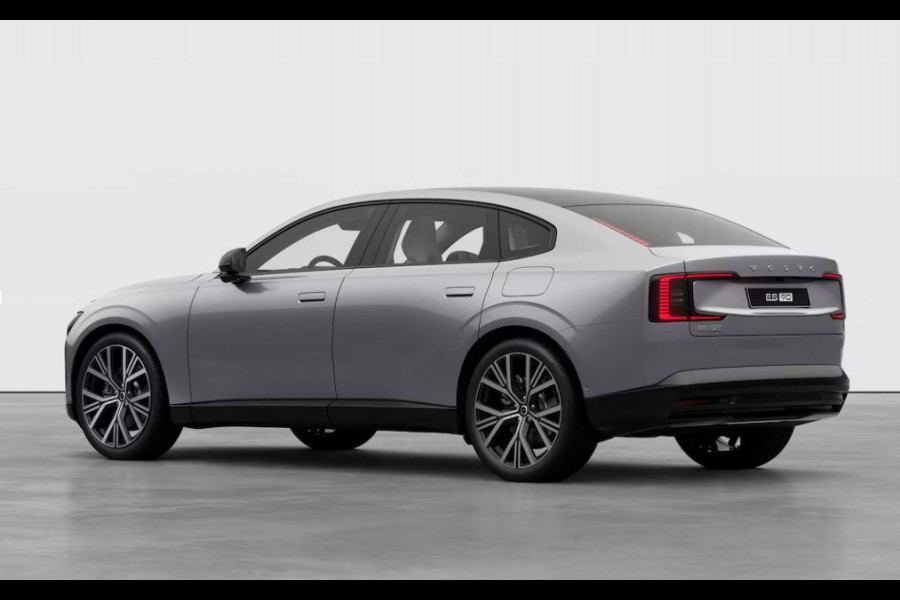 Volvo ES90 333PK SM Extended Range Ultra 92 kWh Luchtvering / Bowers & Wilkins / 22" / Pilot Assist Pack / Visual Park assist / Geventileerde voor- en achterstoelen / Panoramadak / Massagefunctie voorstoelen / Soft Close / HD Pixel LED koplampen