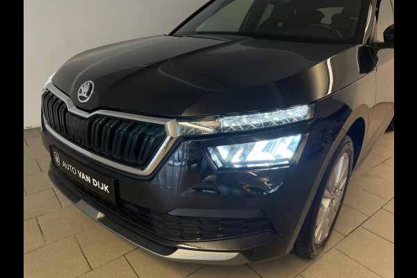 Škoda Kamiq 1.0 TSI Sport Business 110PK AIRCO CLIMA NAVI VIA APP CRUISE APPLE CARPLAY SPORTSTOELEN PDC TREKHAAK NIEUWSTAAT
