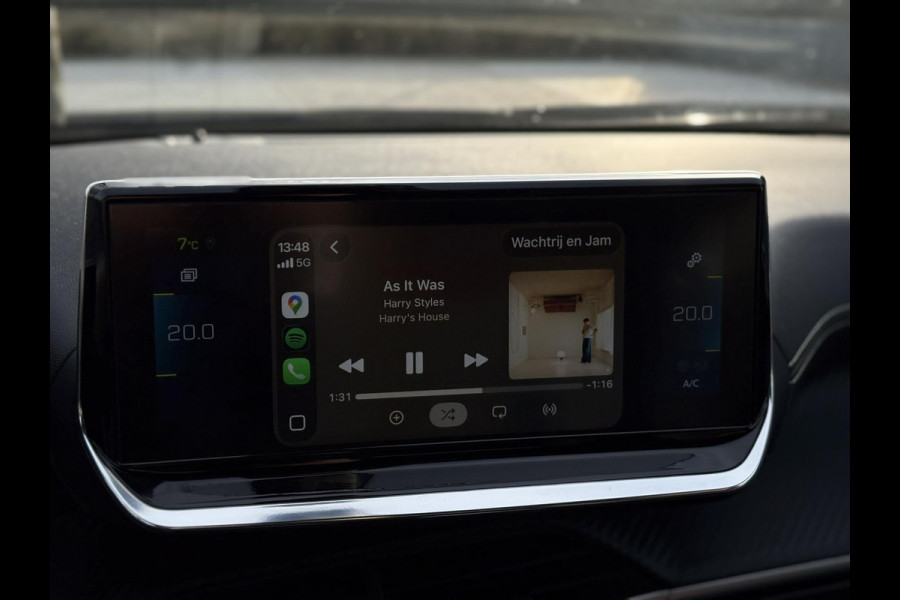 Peugeot e-2008 EV Allure 50 kWh | SoH 93,4% | Navi, 3D Virt. Cockp., Camera, Cruise, Climate, Sfeerverlichting, Carplay/Android |