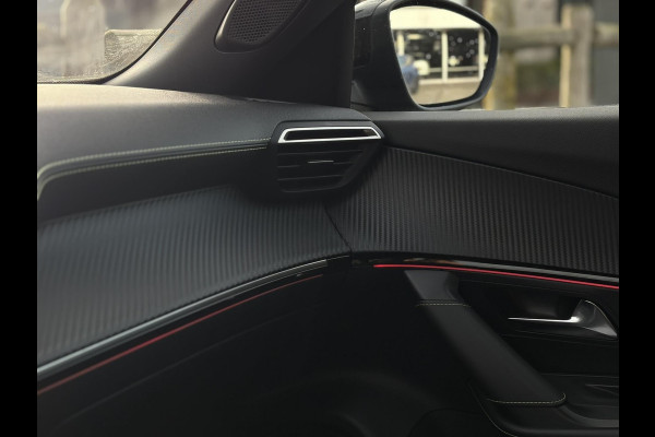 Peugeot e-2008 EV Allure 50 kWh | SoH 93,4% | Navi, 3D Virt. Cockp., Camera, Cruise, Climate, Sfeerverlichting, Carplay/Android |