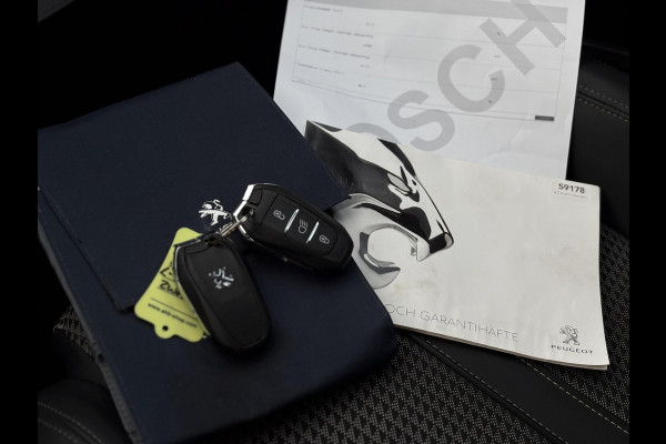 Peugeot e-2008 EV Allure 50 kWh | SoH 93,4% | Navi, 3D Virt. Cockp., Camera, Cruise, Climate, Sfeerverlichting, Carplay/Android |