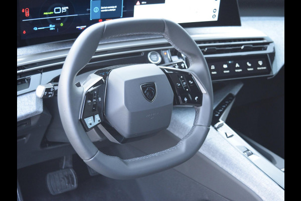 Peugeot 5008 1.6 Plug-in Hybrid 195 Allure | 360 camera | navigatie | stoelverwarming | adaptieve cruise control