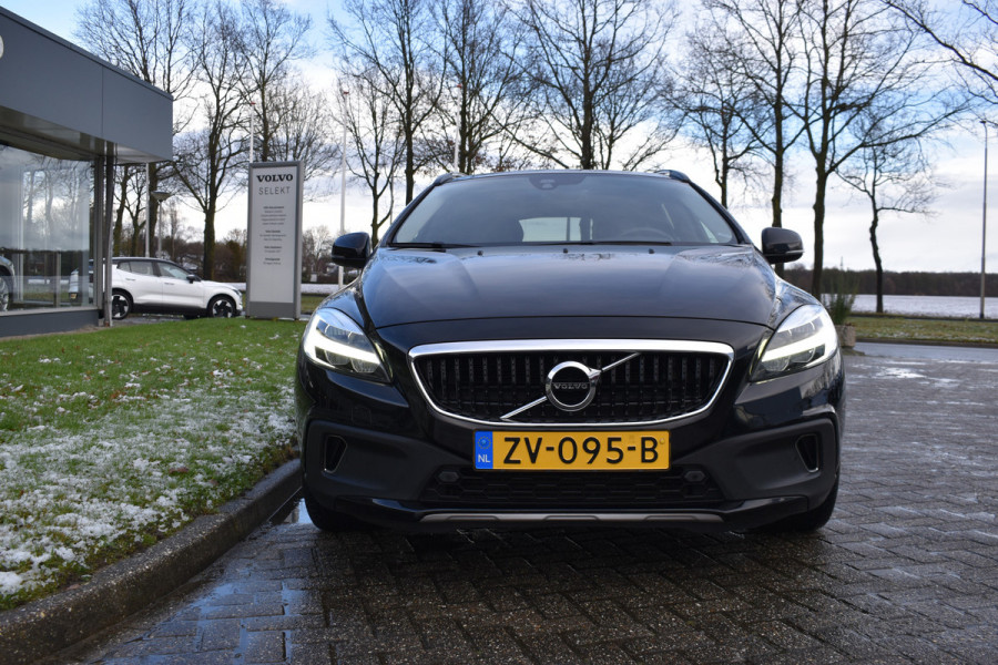Volvo V40 Cross Country T3 153PK Polar+ Luxury | Panodak | H&K | Stoelverwarming | Leder | Camera