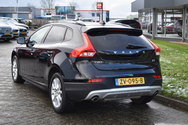 Volvo V40 Cross Country T3 153PK Polar+ Luxury | Panodak | H&K | Stoelverwarming | Leder | Camera