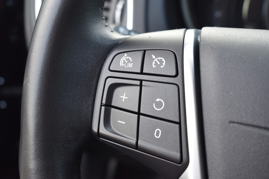 Volvo V40 Cross Country T3 153PK Polar+ Luxury | Panodak | H&K | Stoelverwarming | Leder | Camera