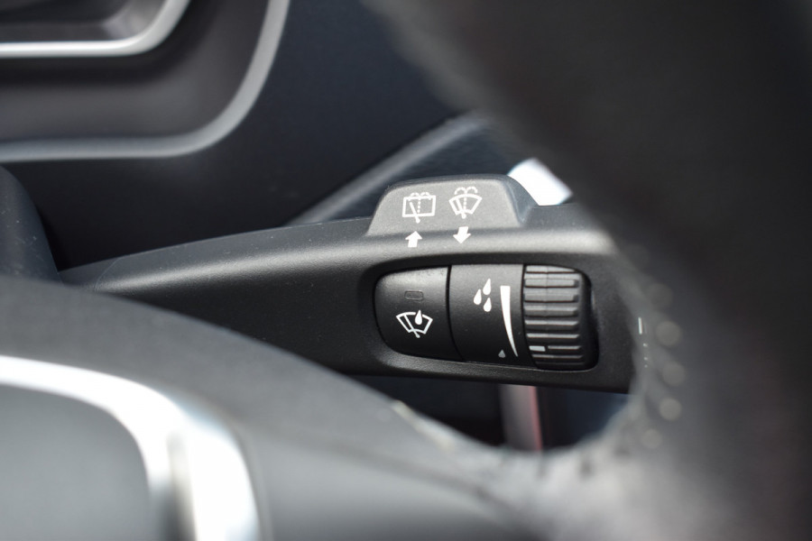 Volvo V40 Cross Country T3 153PK Polar+ Luxury | Panodak | H&K | Stoelverwarming | Leder | Camera