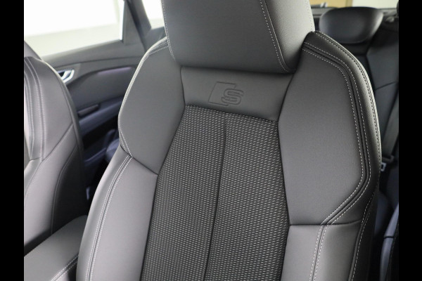 Audi Q4 e-tron 40 S Edition 63 kWh 204pk | 21 inch Lichtmetalen velgen | Parkeercamerea | Adaptieve cruise controle