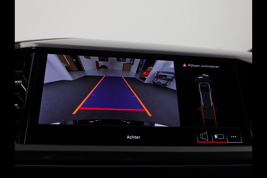 Audi Q4 e-tron 40 S Edition 63 kWh 204pk | 21 inch Lichtmetalen velgen | Parkeercamerea | Adaptieve cruise controle