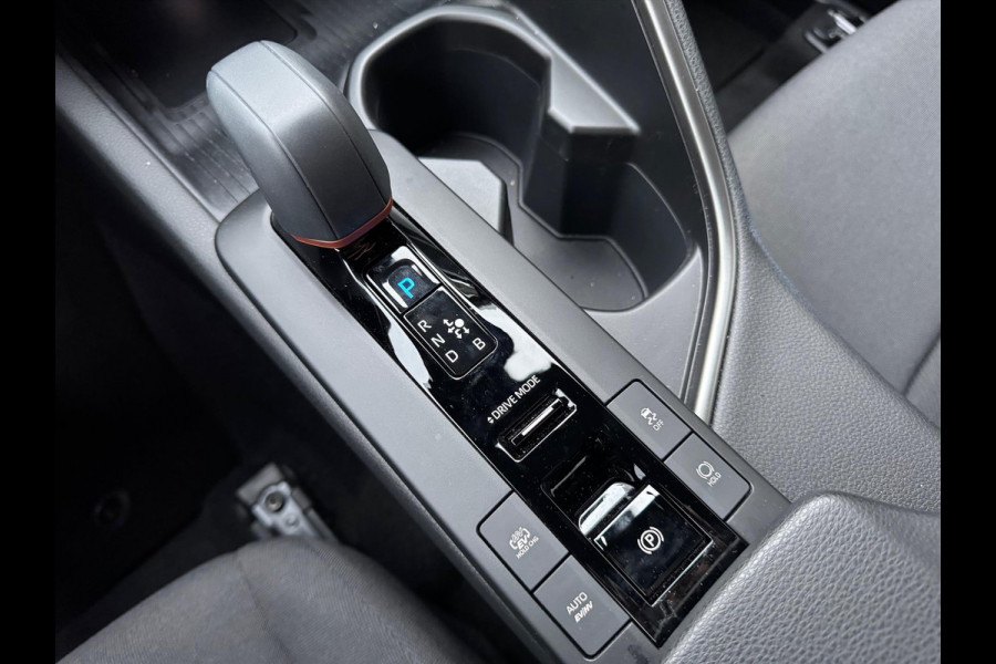 Toyota C-HR 2.0 Plug-in Hybrid 223pk Dynamic Bi-Tone | 18 inch, Stoel + Stuurverwarming, Groot scherm, Parkeersensoren, Dodehoekherkenning