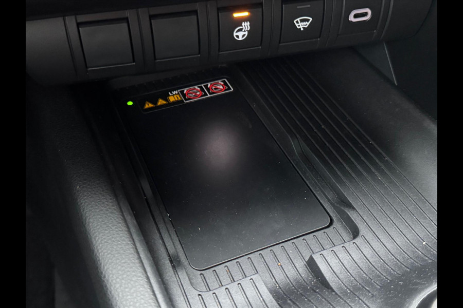 Toyota C-HR 2.0 Plug-in Hybrid 223pk Dynamic Bi-Tone | 18 inch, Stoel + Stuurverwarming, Groot scherm, Parkeersensoren, Dodehoekherkenning