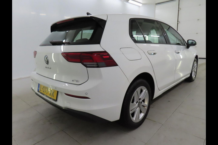 Volkswagen Golf 1.0 e-TSI 110 pk Life DSG-7 Aut. Airco Climatronic Wireless Carplay Navi Adaptive Cruise Control PDC VA DAB+ Full LED Ambiente Verlichting