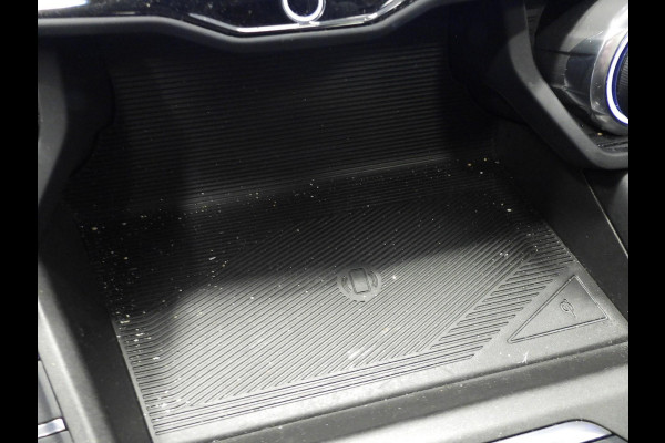 Lynk & Co 01 1.5 PHEV BlackLine TREKHAAK/360CAM/SCHUIFDAK/LED/20"LMV!