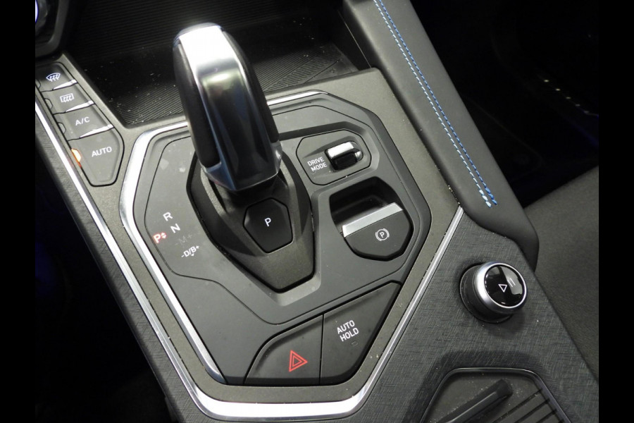 Lynk & Co 01 1.5 PHEV BlackLine TREKHAAK/360CAM/SCHUIFDAK/LED/20"LMV!