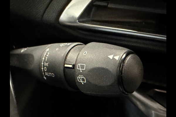 Peugeot 5008 1.2 PureTech 7 Pers. AUT NAVIGATIE CAMERA APPLE CARPLAY PDC KEYLESS-GO CRUISE LANE ASSIST